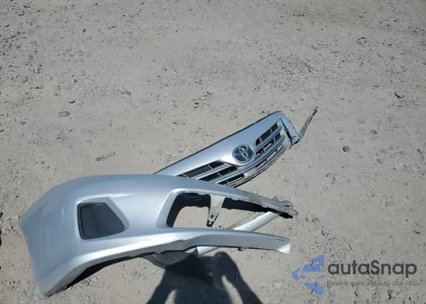 2013 Toyota Corolla Base из США, поврежденный, VIN 2T1BU4EE0DC032015